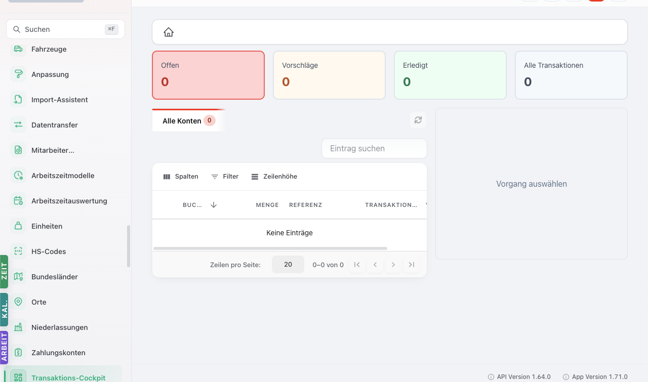 Transaktions-Cockpit mit 4 Status-Kacheln (Offen rot, Vorschläge gelb, Erledigt grün, Alle Transaktionen). Tab 'Alle Konten', Tabelle mit Spalten Buchungsdatum, Menge, Referenz, Transaktion. Detail-Bereich rechts mit 'Vorgang auswählen'.