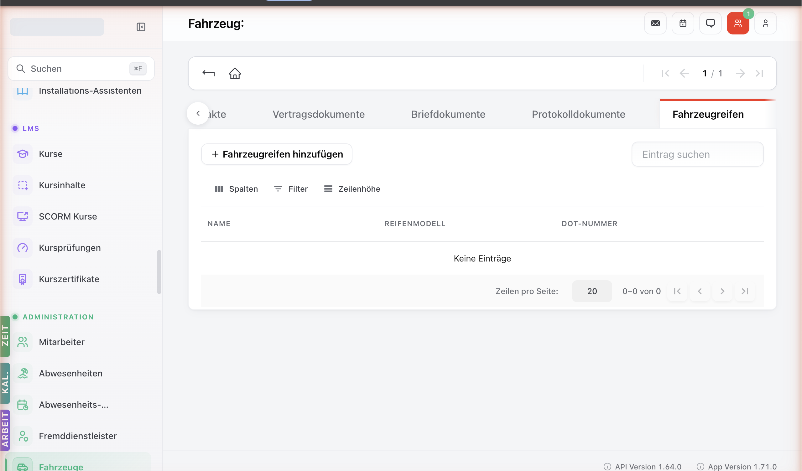 Fahrzeug-Detailseite mit Tab Fahrzeugreifen — Liste der erfassten Reifensätze.